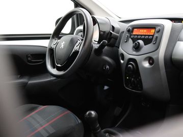 Car image 31