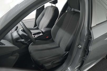 Car image 31