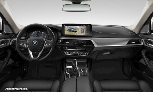 BMW 530 Touring xDrive 215 kW image number 3