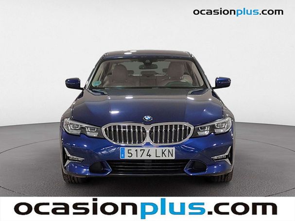 BMW 320i 135 kW image number 16