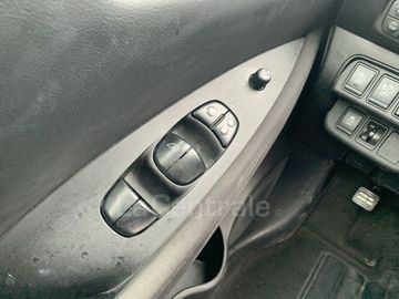 Car image 38