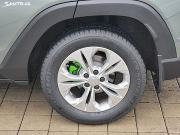 Car image 26