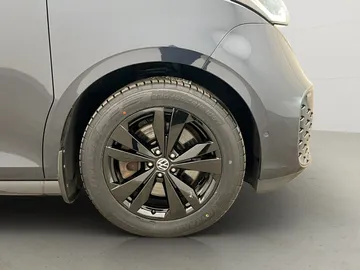 Car image 36