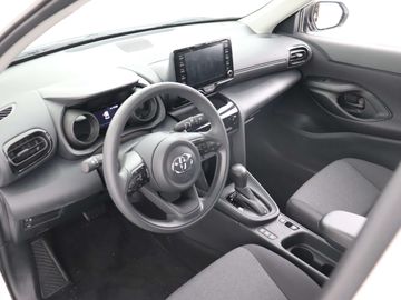 Car image 13