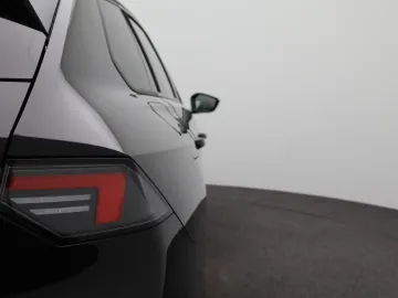 Car image 45