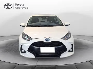 Car image 4