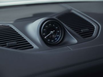 Car image 41