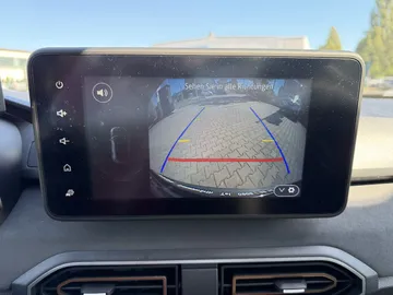 Car image 27