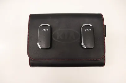 Car image 26