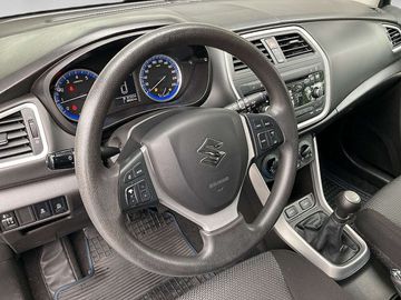 Car image 13