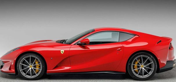 Ferrari 812 Superfast 588 kW image number 5