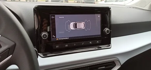 Car image 31