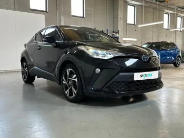 Car image 2