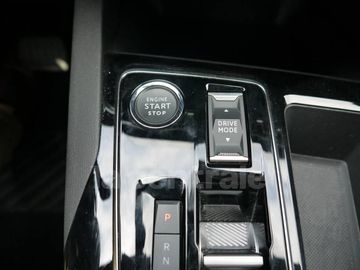 Car image 32