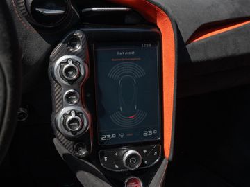 Car image 35