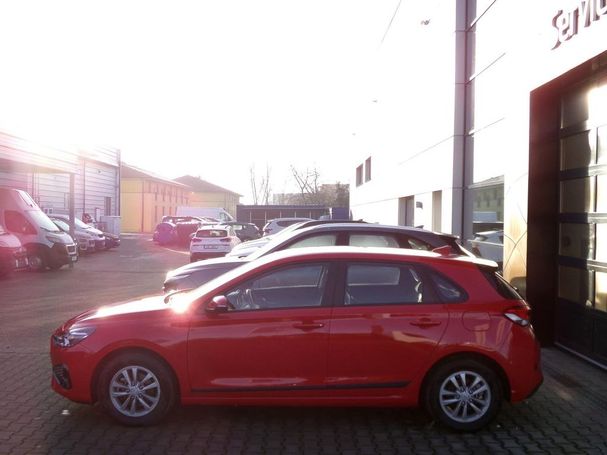 Hyundai i30 1.5i Comfort 81 kW image number 3