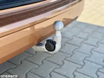 Car image 35