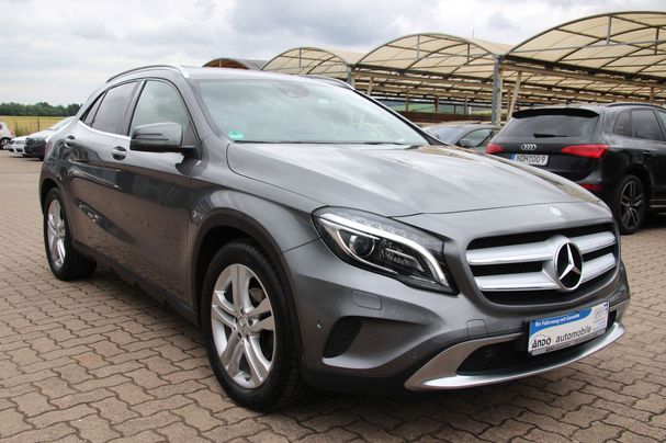 Mercedes-Benz GLA 200 d 100 kW image number 3