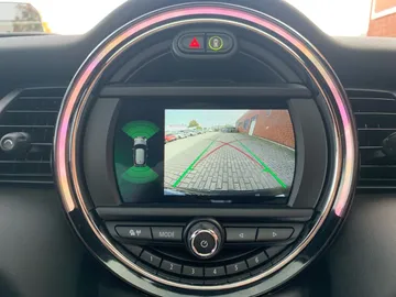 Car image 27