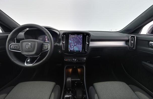 Volvo XC40 B3 Plus Dark 120 kW image number 7