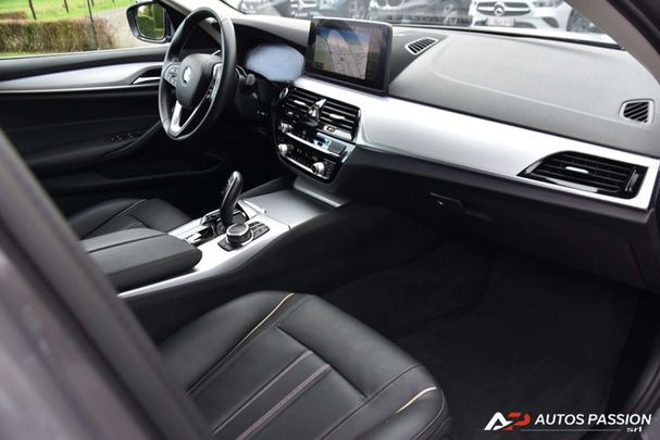 BMW 520i Touring 120 kW image number 18