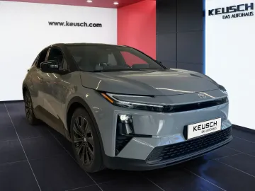 Car image 17
