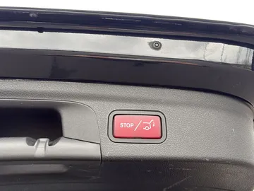Car image 38