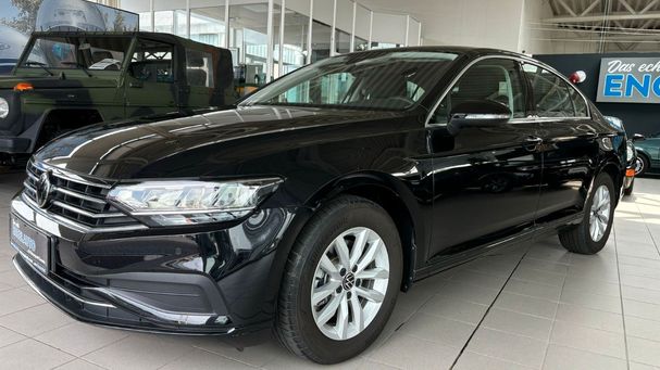 Volkswagen Passat 110 kW image number 1