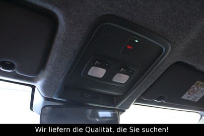 Car image 37