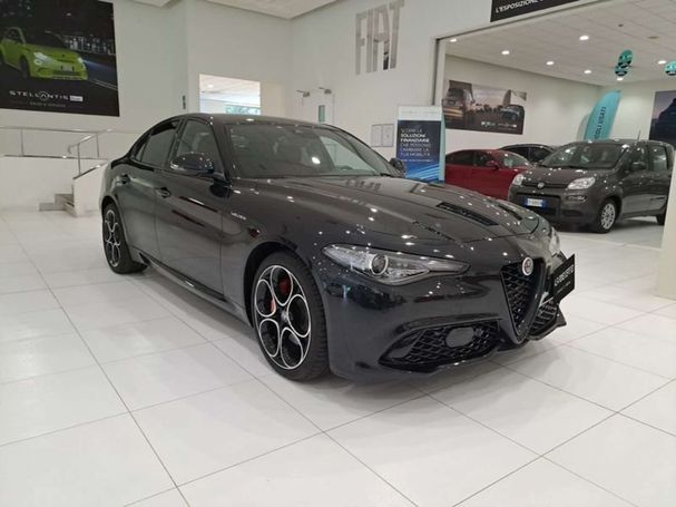 Alfa Romeo Giulia 2.2 Veloce 154 kW image number 2