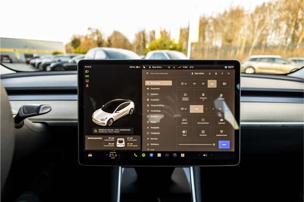 Tesla Model 3 60 Plus 225 kW image number 33