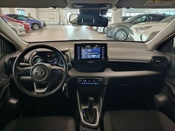 Car image 11