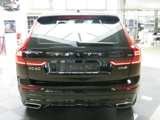 Volvo XC60 AWD T8 298 kW image number 13