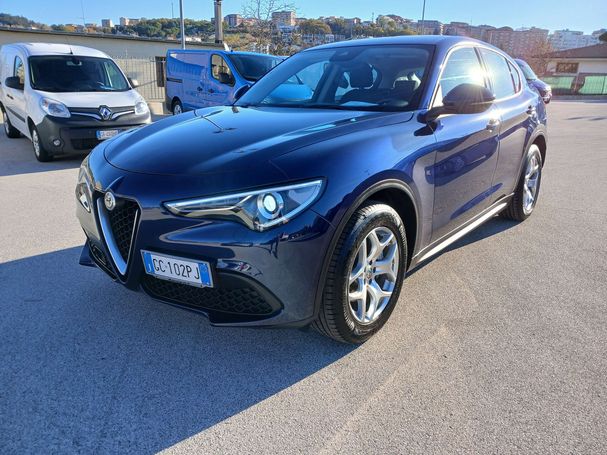 Alfa Romeo Stelvio 2.2 Q4 140 kW image number 1