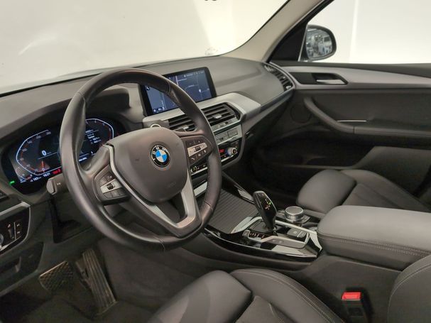 BMW X3 xDrive20d Advantage 140 kW image number 7