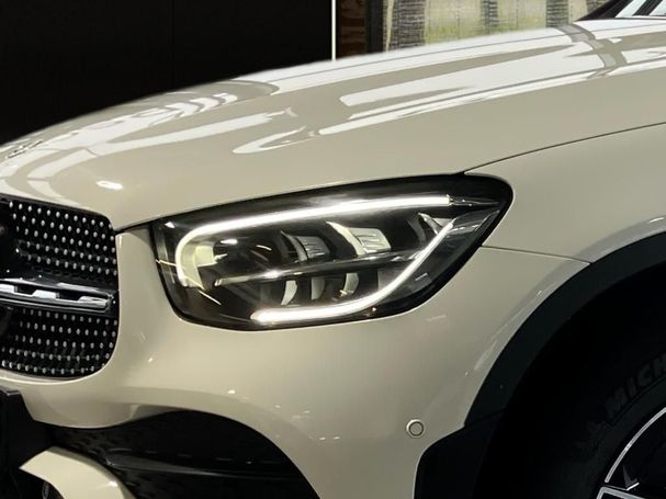 Mercedes-Benz GLC 300 de 225 kW image number 16