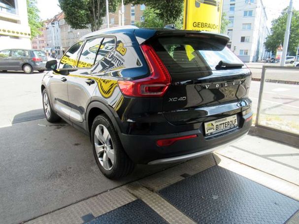 Volvo XC40 D3 AWD Momentum 110 kW image number 2