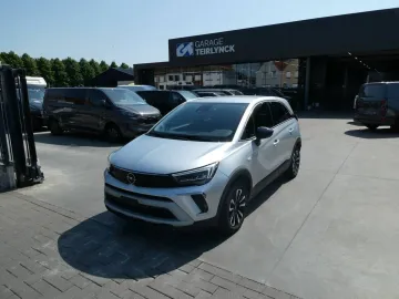 Car image 26