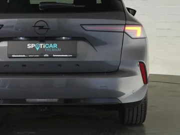 Car image 35