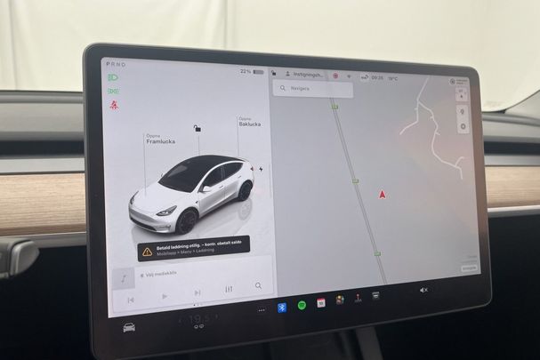 Tesla Model Y Performance AWD 393 kW image number 18