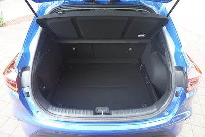 Car image 38
