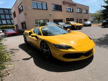 Car image 30