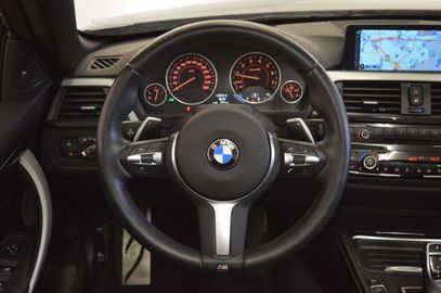 Car image 36