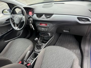 Car image 12