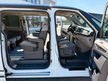 Car image 46