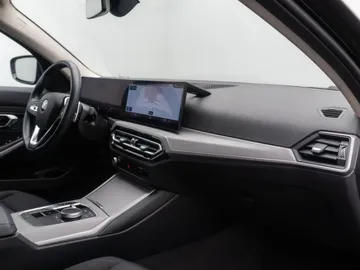 Car image 41