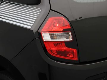 Car image 37