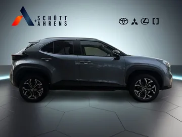 Car image 2