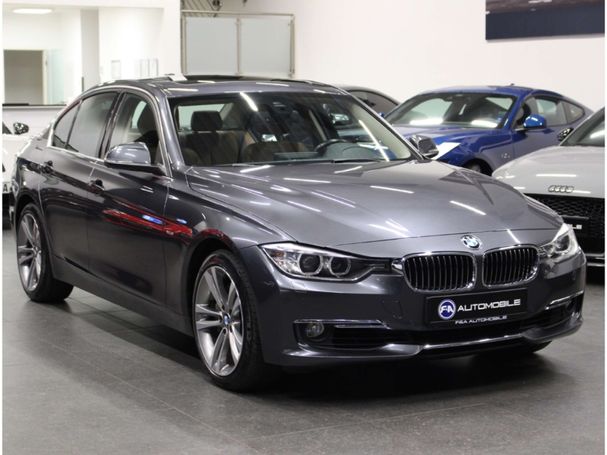 BMW 335i xDrive Luxury Line 225 kW image number 2