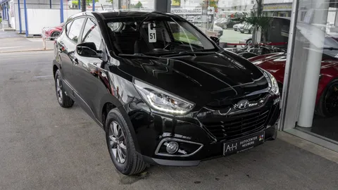 Car image 28